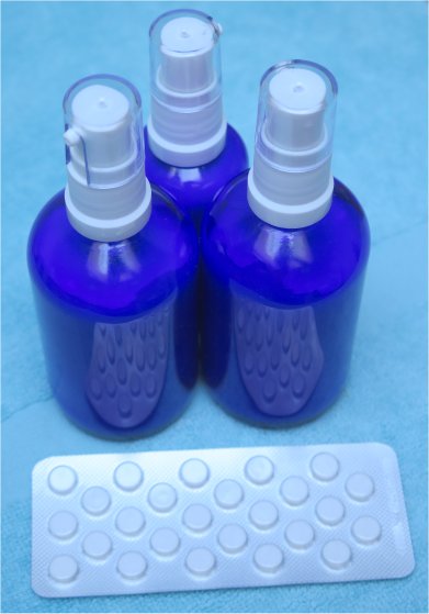 Hormone als Creme (Apotheker-Herstellung) und Tablette